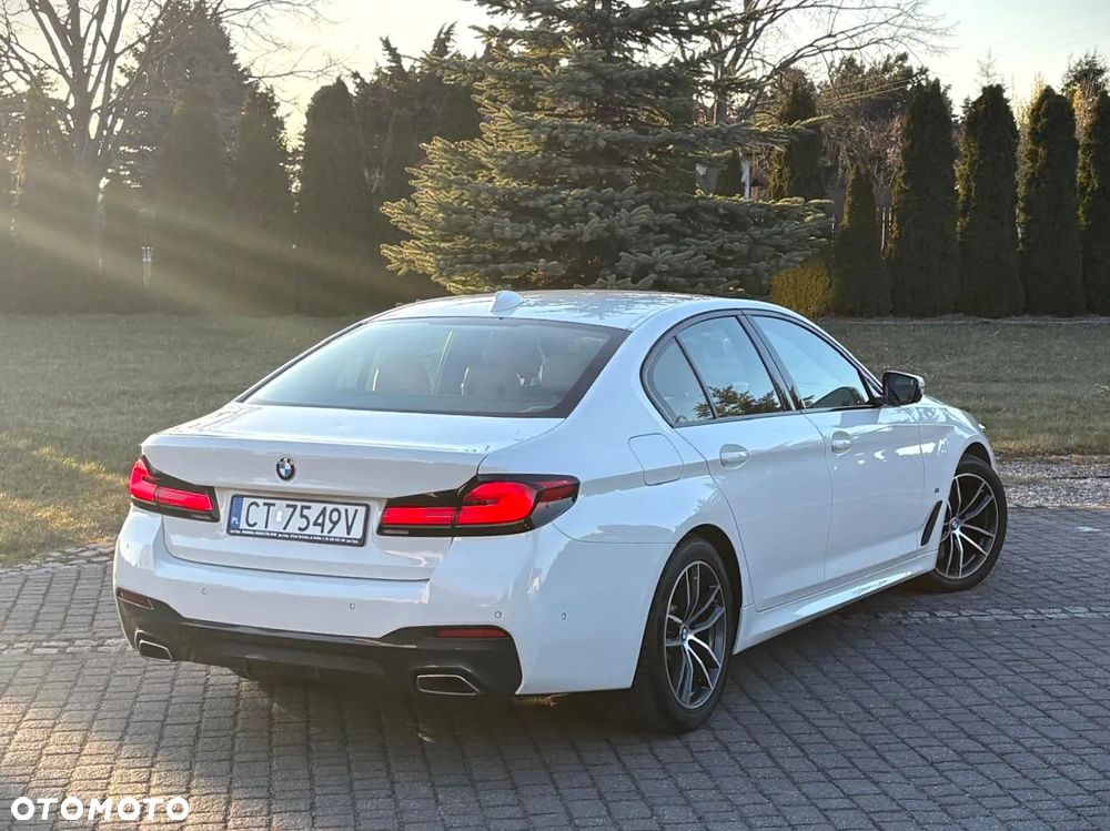 BMW Seria 5 520d M Sport - 7