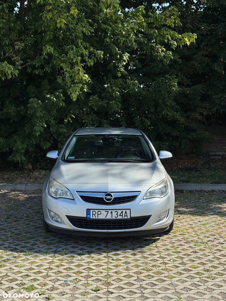 Opel Astra 1.4 Turbo - 4