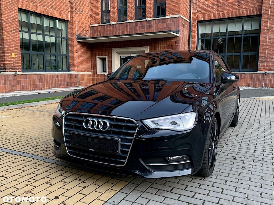 Audi A3 1.8 TFSI quattro S tronic S line Sportpaket - 2