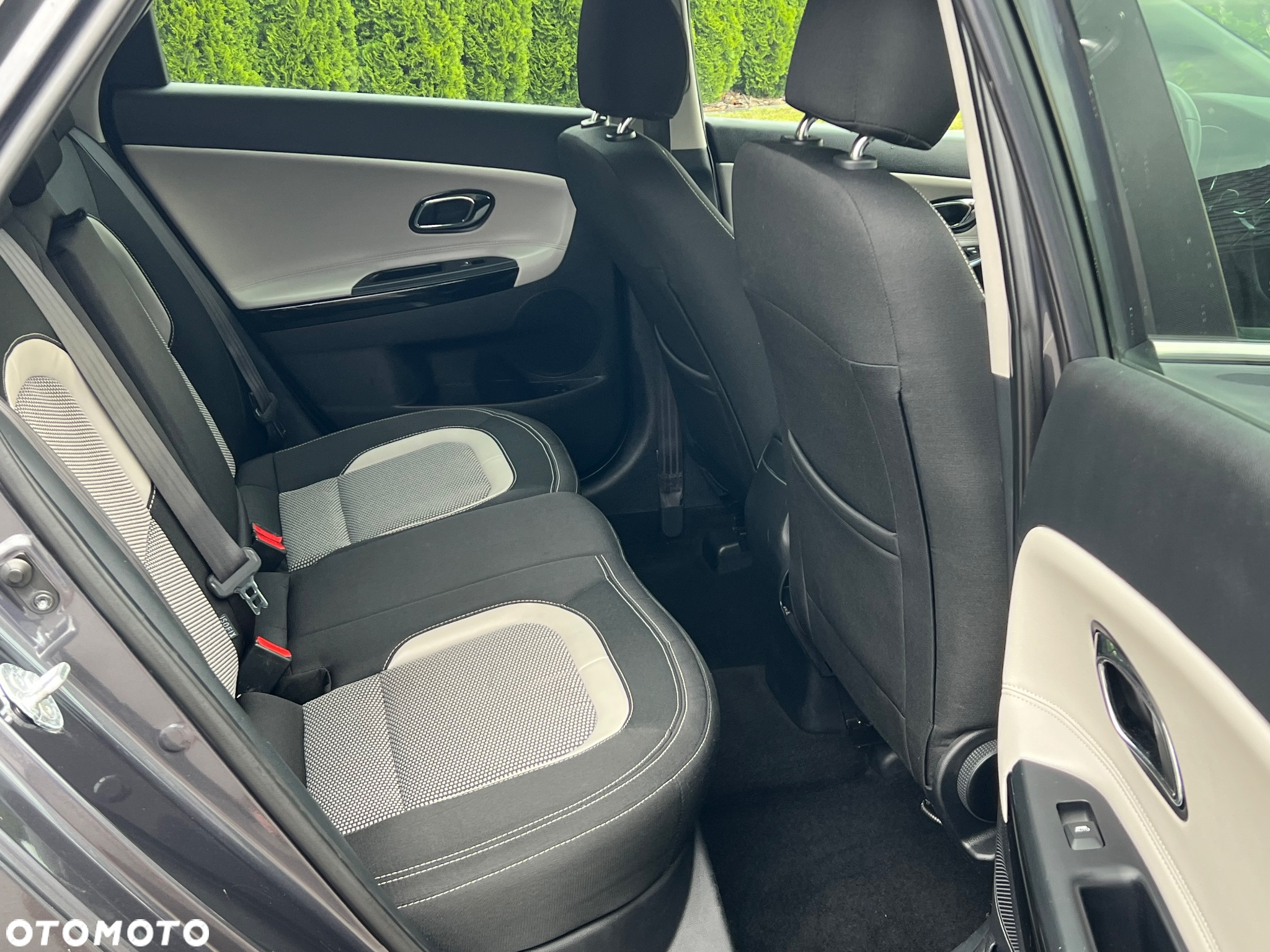 Kia Ceed Cee'd 1.6 CRDi L - 27