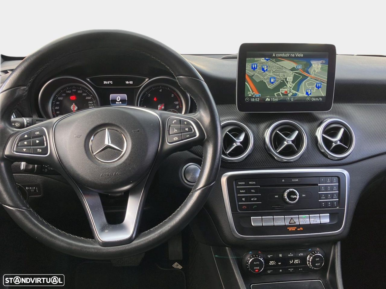 Mercedes-Benz GLA 180 CDi Urban Aut. - 12