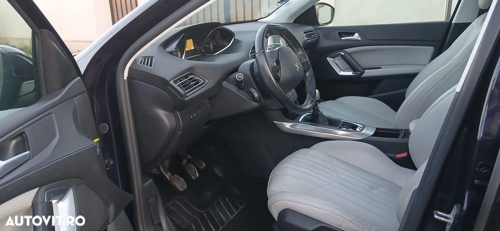 Peugeot 308 130 e-THP Stop & Start Allure - 8