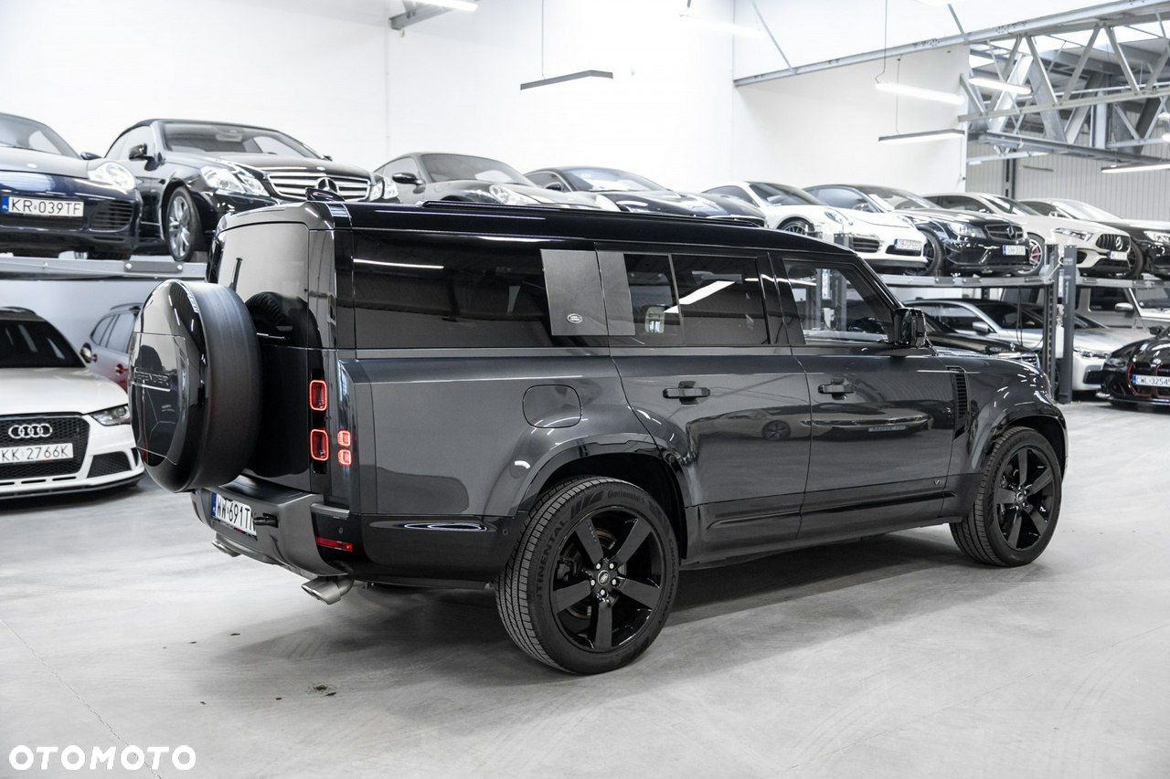 Land Rover Defender - 7