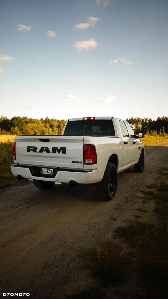 Dodge RAM 1500 5.7 4x4 - 22