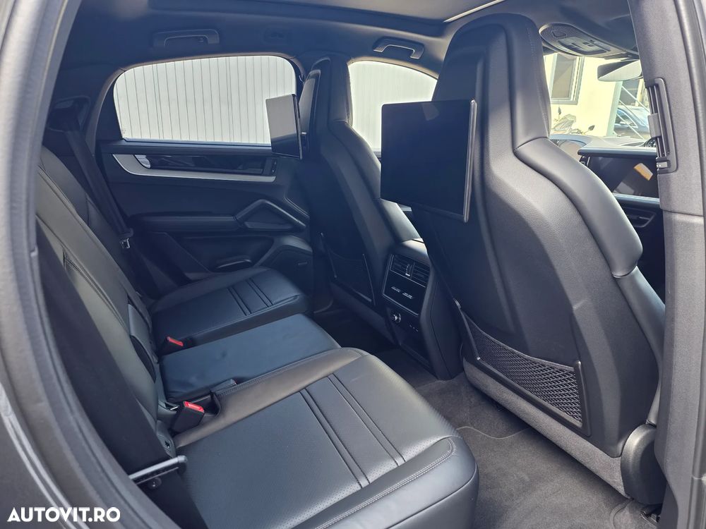 Porsche Cayenne Coupe S E-Hybrid - 5