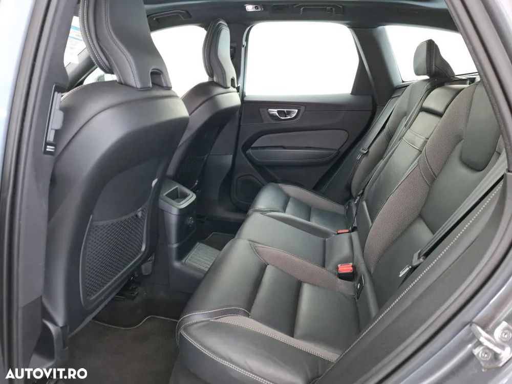 Volvo XC 60 T6 AWD Recharge Geartronic RDesign - 7