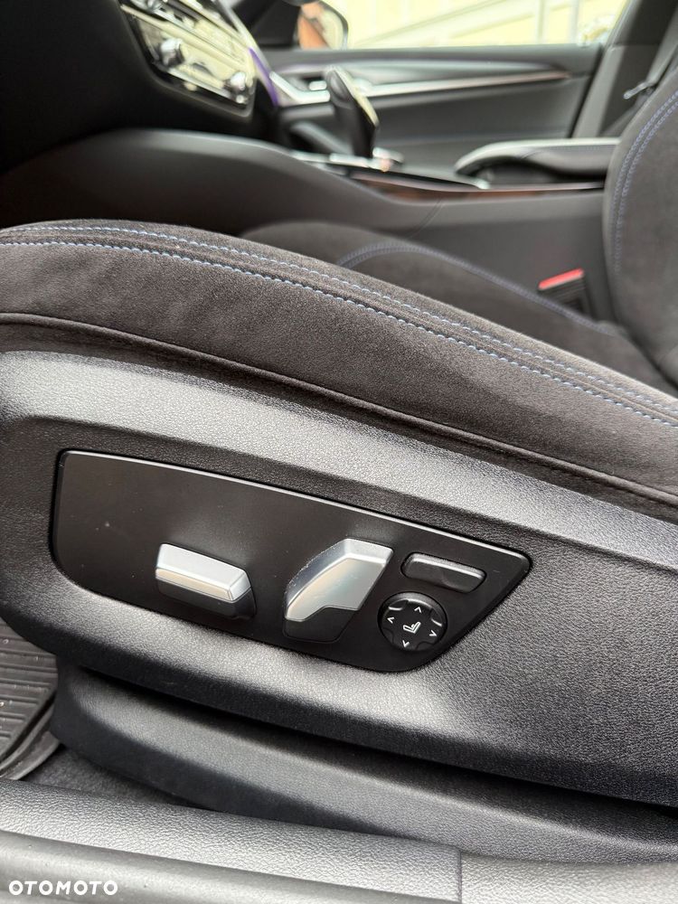 BMW Seria 5 530d xDrive M Sport sport - 16