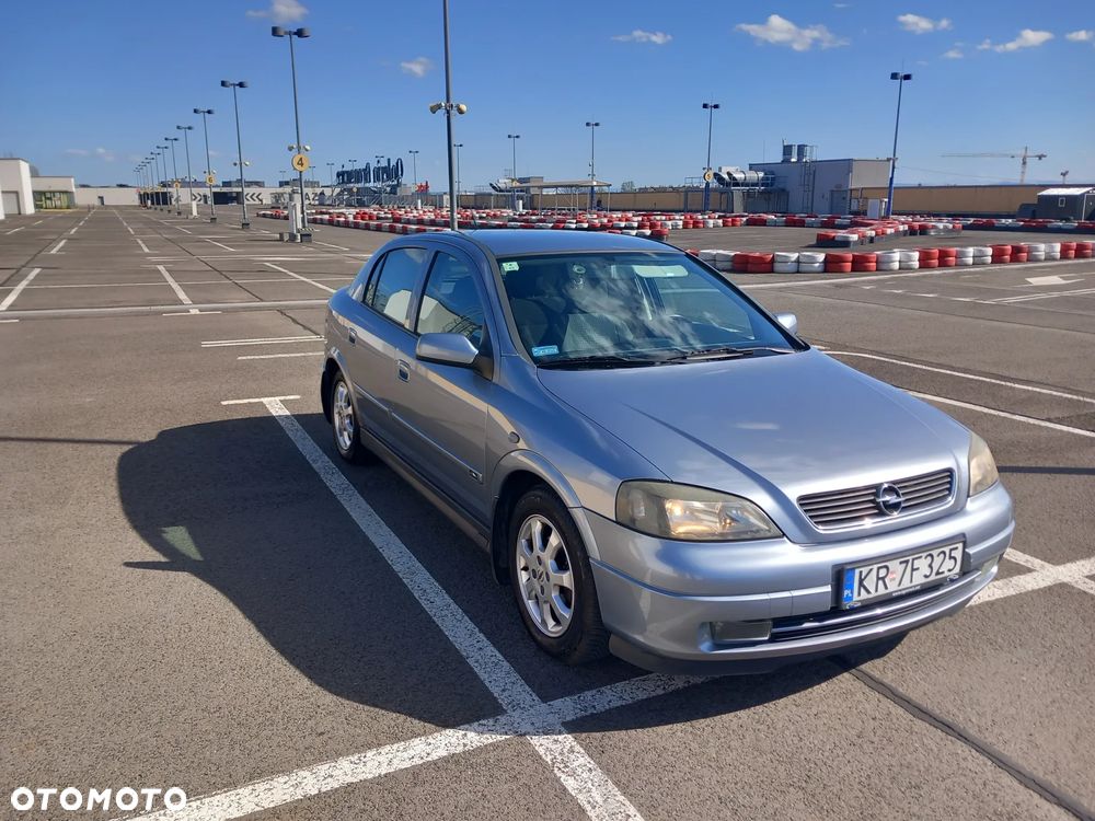 Opel Astra - 2