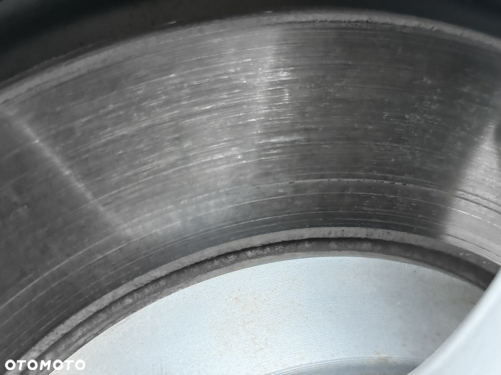 Skoda Superb 2.0 TDI DSG Ambition - 9