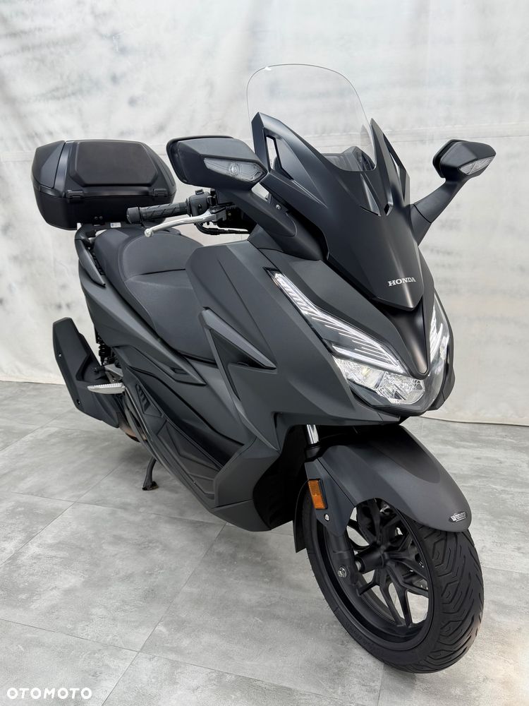 Honda NSS - 18