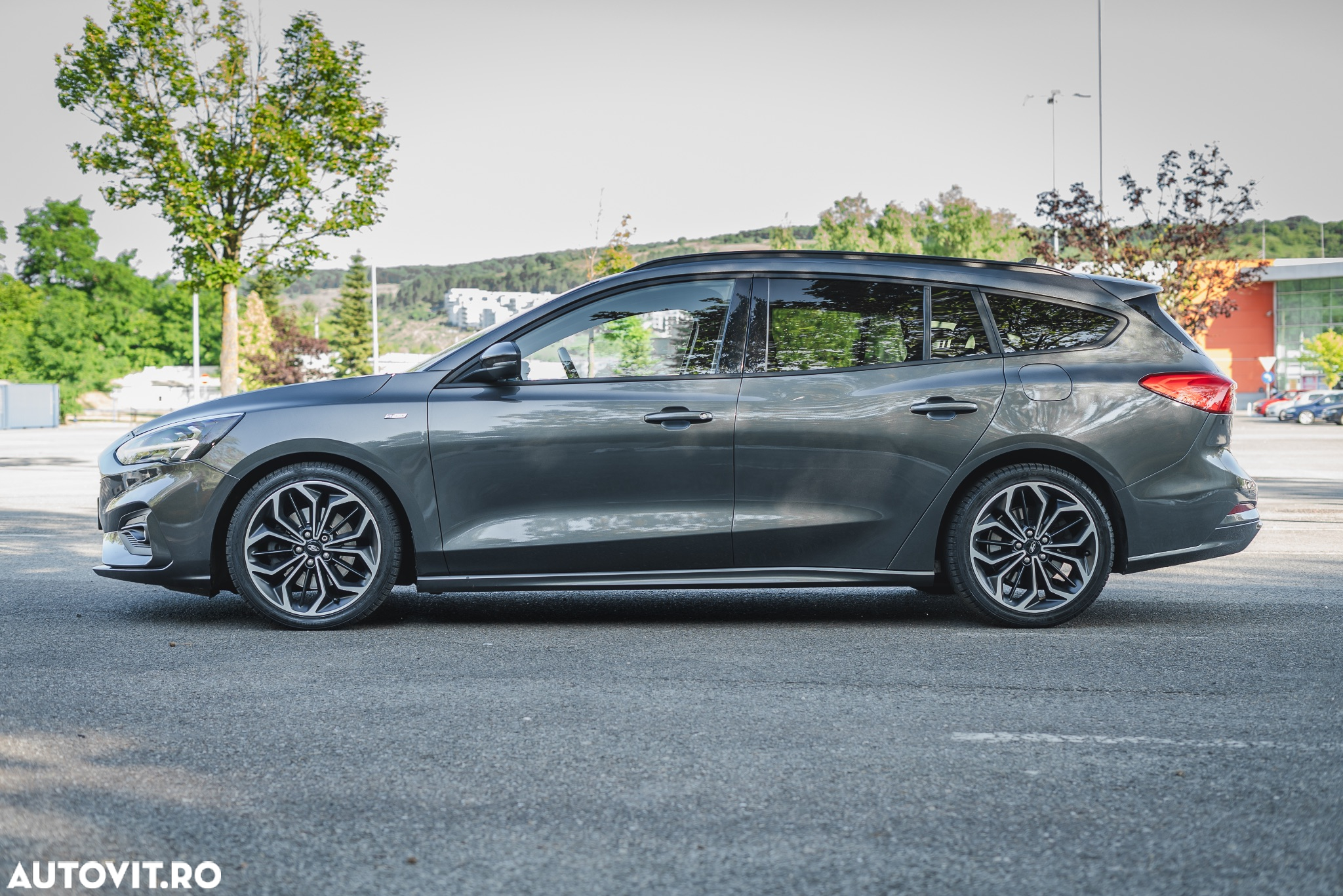 Ford Focus Turnier 1.5 EcoBlue Start-Stopp-System Aut. ST-LINE STYLE - 7