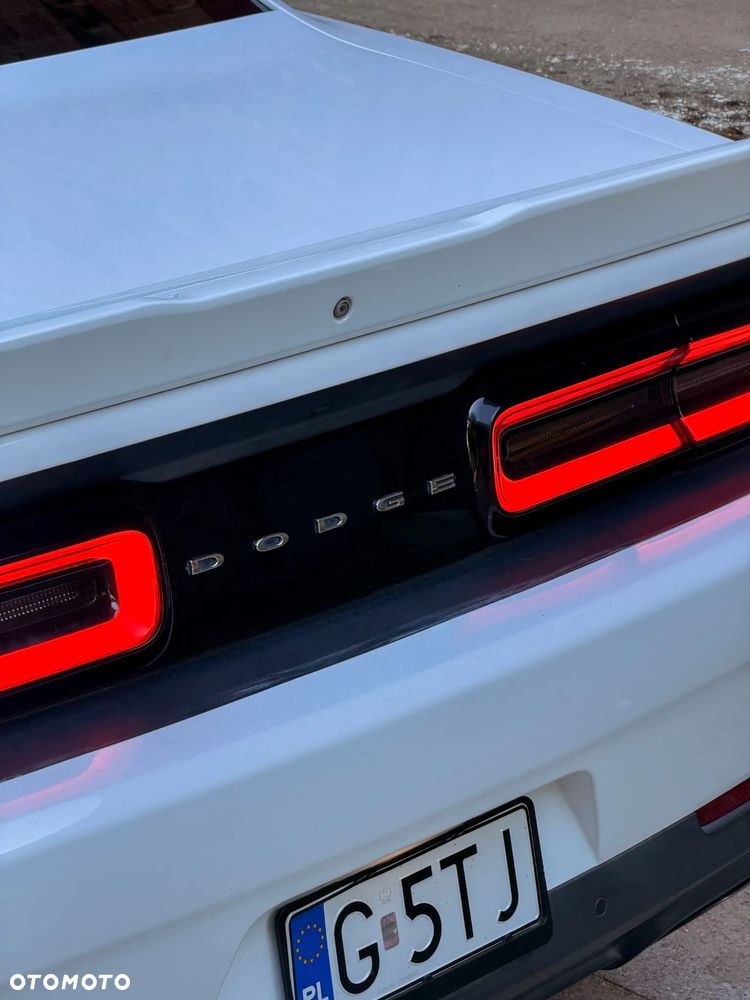 Dodge Challenger 5.7 R/T - 11
