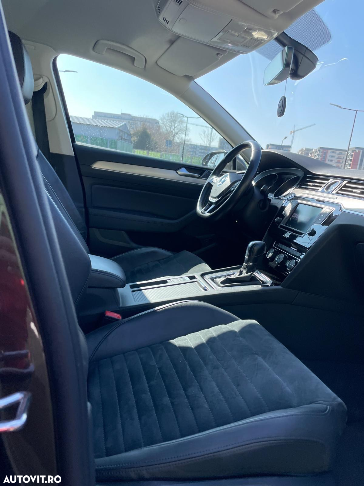 Volkswagen Passat Variant 2.0 TDI DSG (BlueMotion Technology) Highline - 10