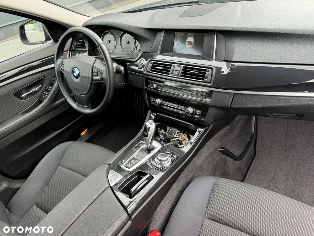 BMW Seria 5 520d - 6