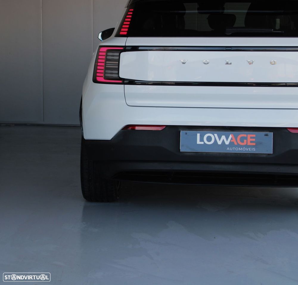 Volvo EX30 69 kWh Single Motor Extended Range Plus - 39