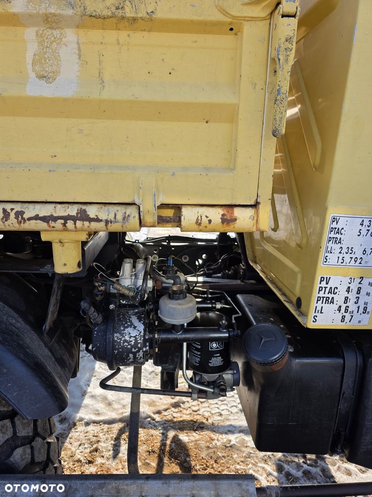 Mercedes-Benz UNIMOG - 16