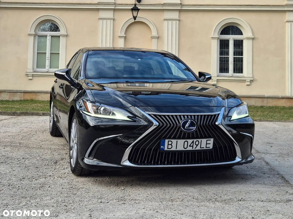 Lexus ES 300h Executive Line - 2
