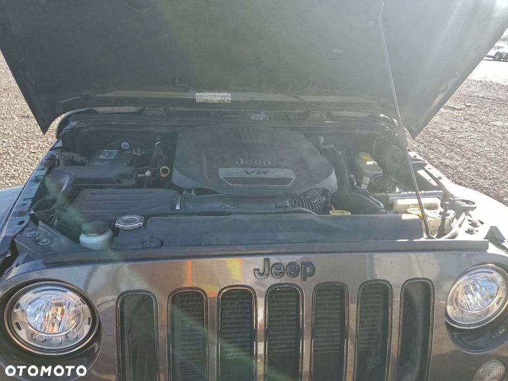 Jeep Wrangler Unlimited 3.6 Automatik Sahara - 10