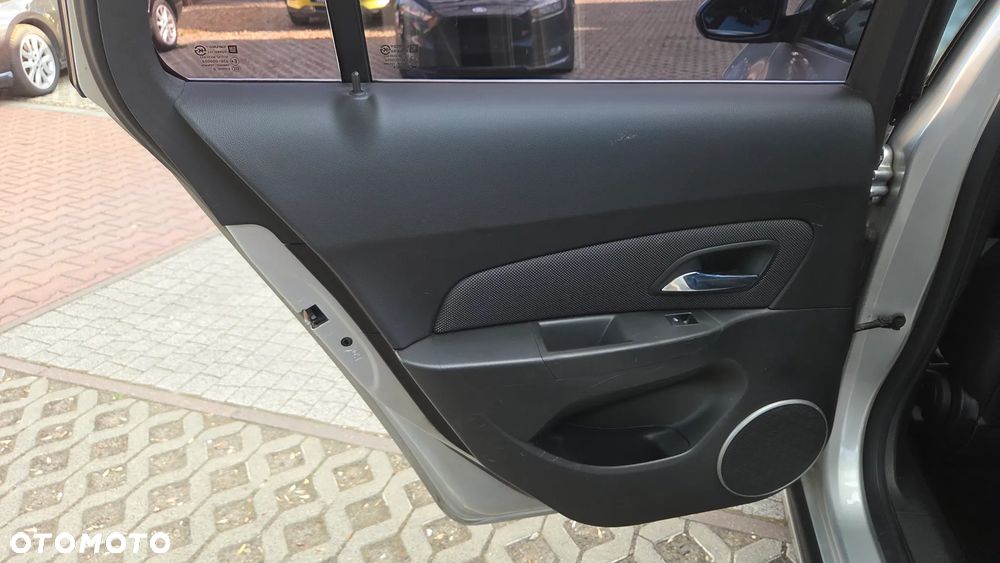 Chevrolet Cruze 1.4 T LTZ - 27