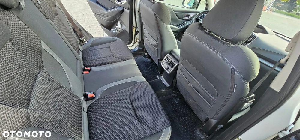 Subaru Forester 2.0 i Exclusive (EyeSight) Lineartronic - 10