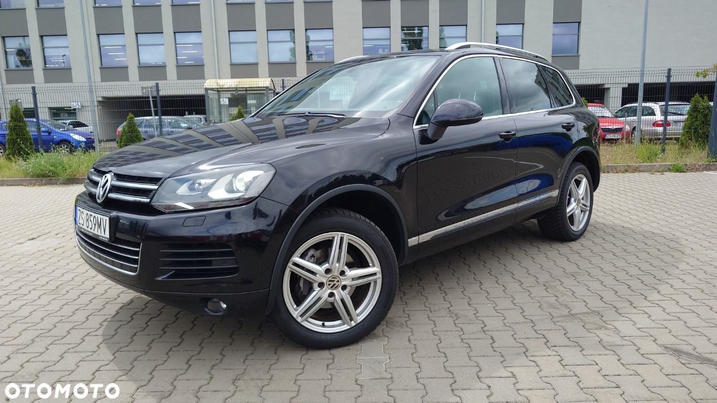 Volkswagen Touareg - 1