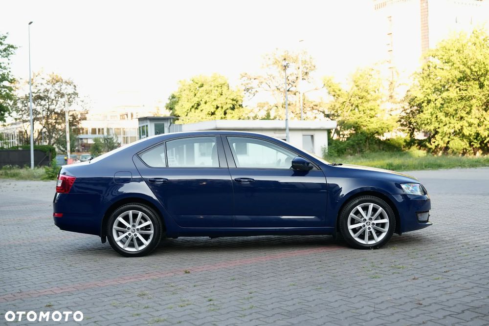 Skoda Octavia 2.0 TDI Style DSG - 4