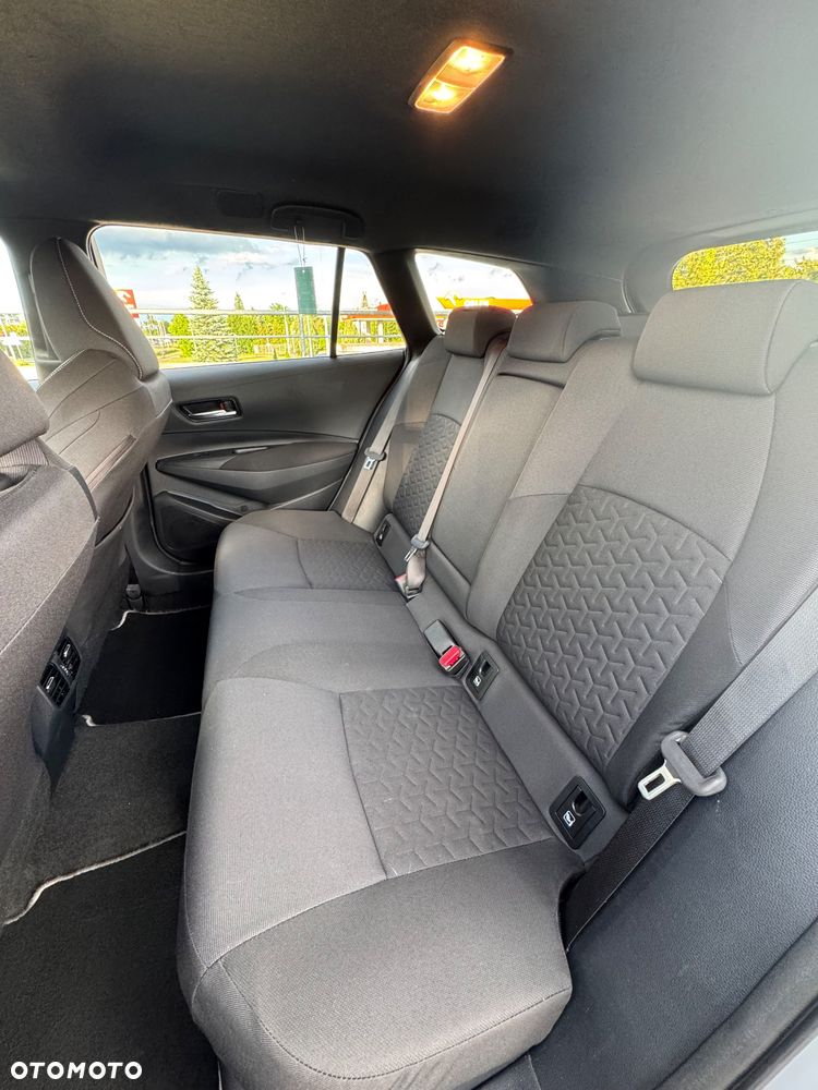 Toyota Corolla 2.0 Hybrid Executive - 24