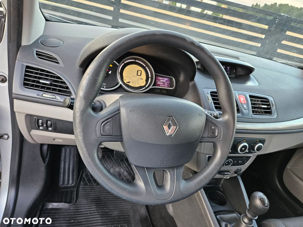 Renault Megane 1.5 dCi Expression - 23