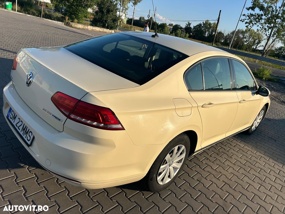 Volkswagen Passat 2.0 TDI SCR BlueMotion Comfortline - 8