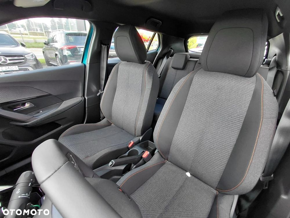 Peugeot 2008 1.2T Edition S&S - 11