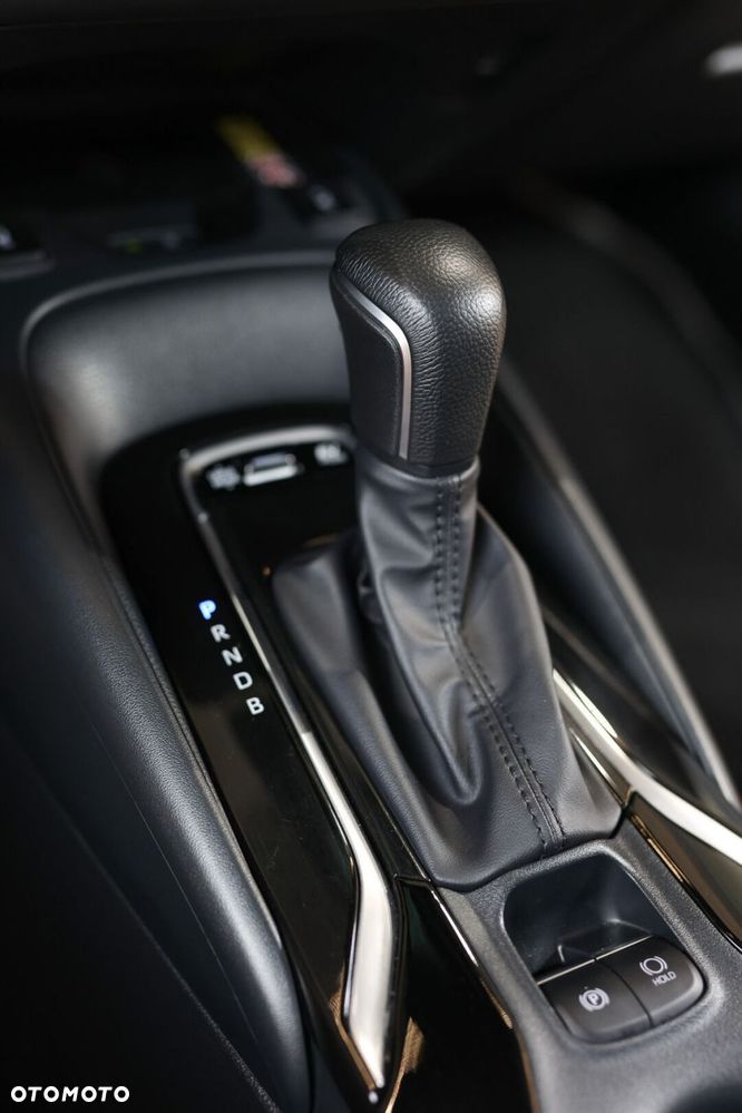 Toyota Corolla 1.8 Hybrid Comfort - 33