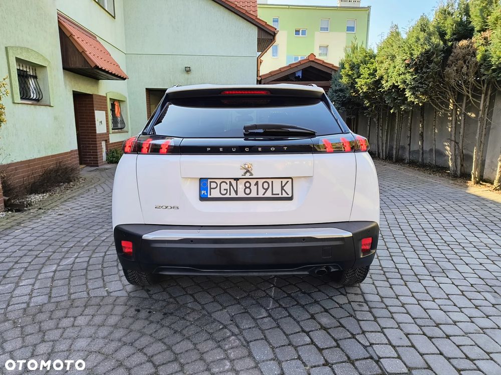 Peugeot 2008 1.5 BlueHDi Allure S&S - 12