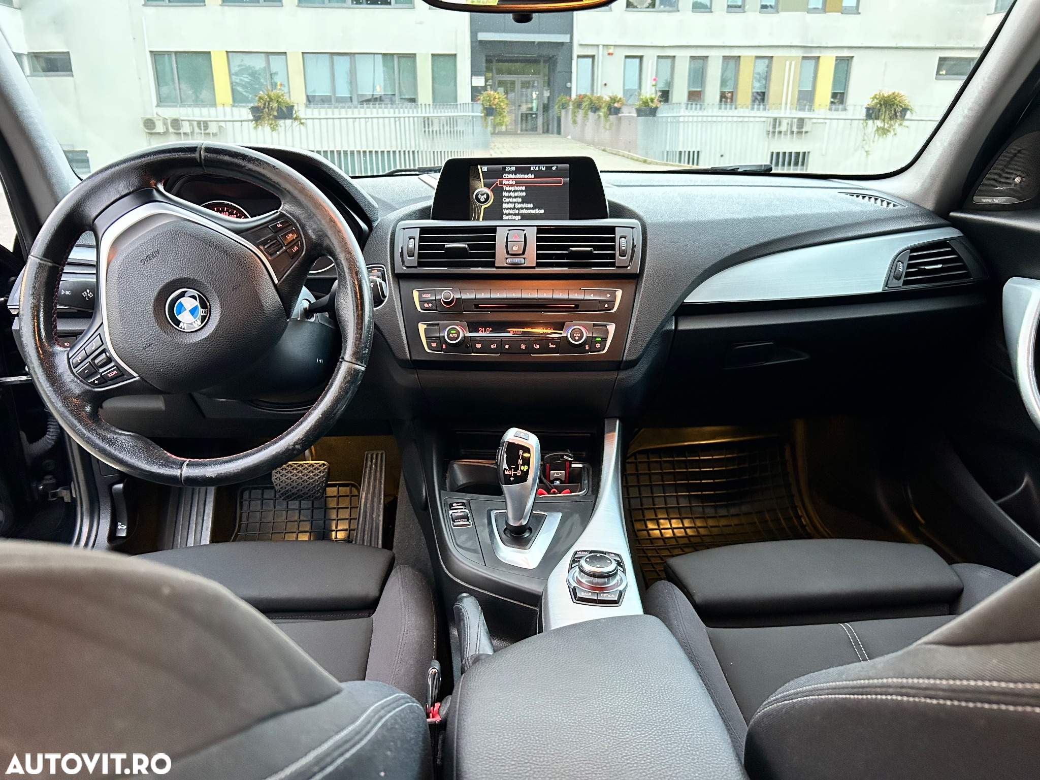 BMW Seria 1 - 11