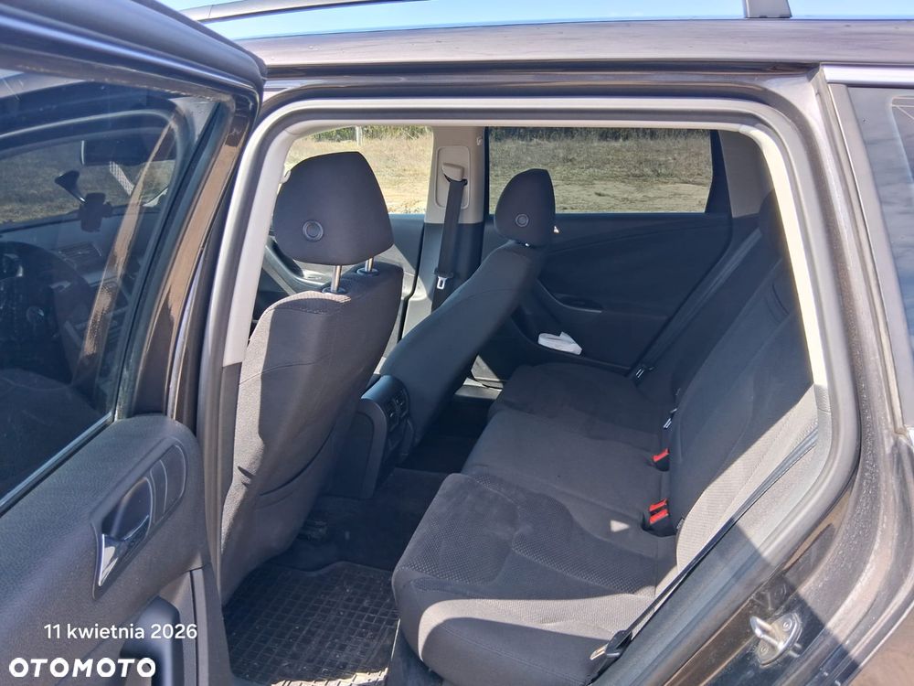 Volkswagen Passat 1.9 TDI Comfortline - 16