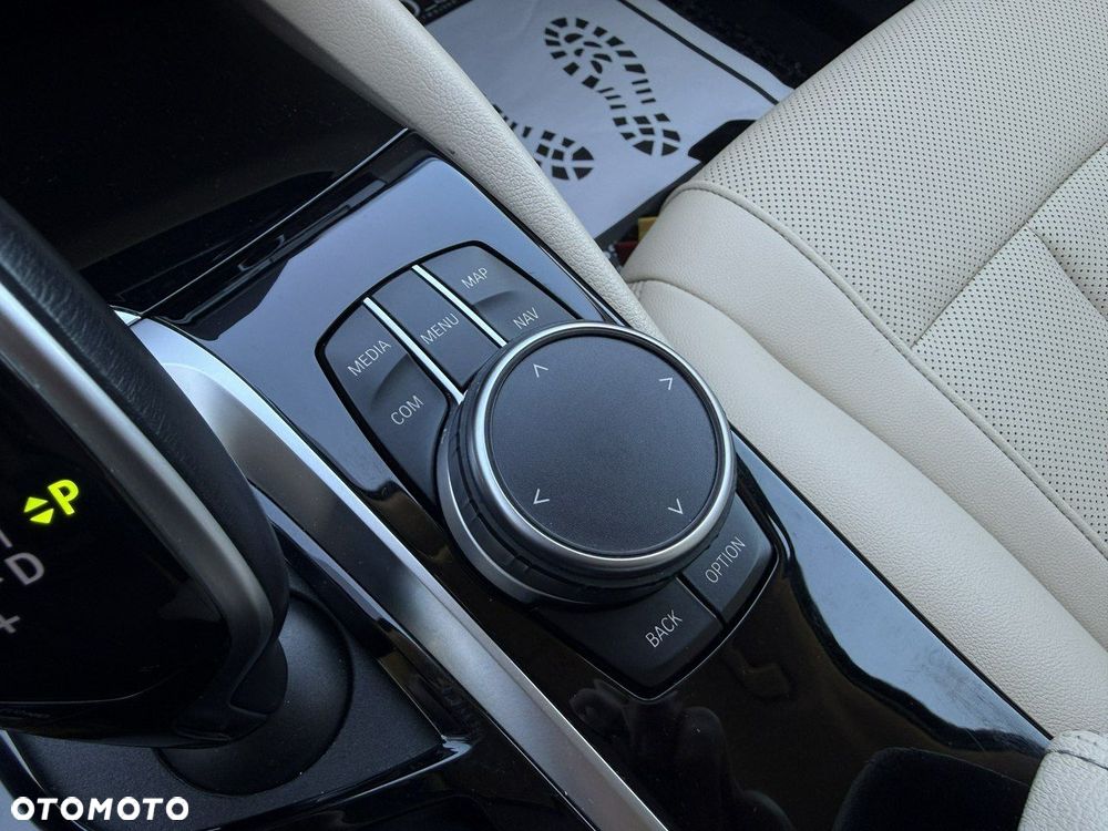 BMW Seria 5 518d mHEV Business Edition - 31