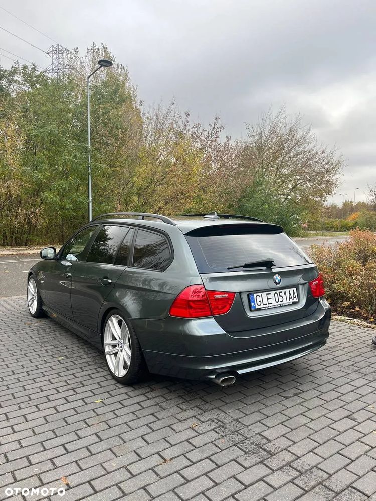 BMW Seria 3 320d DPF Touring - 7