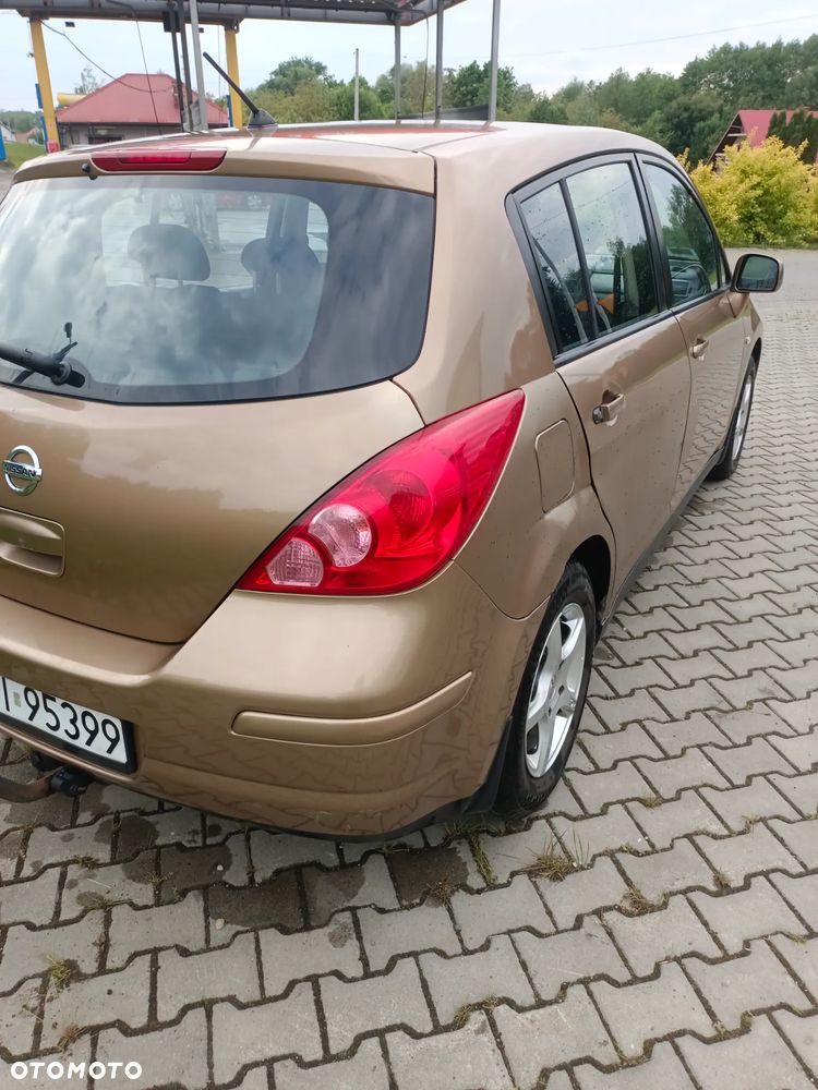 Nissan Tiida 1.6 Tekna - 3