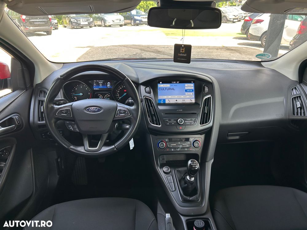 Ford Focus - 9