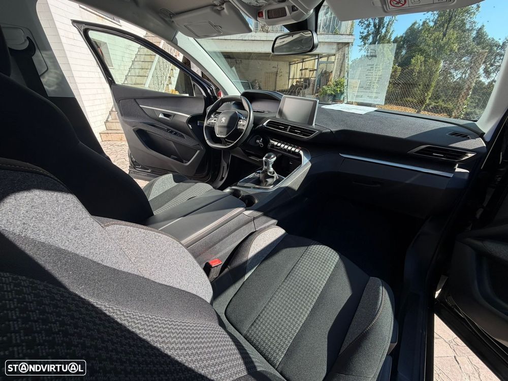 Peugeot 3008 1.2 PureTech Active Pack - 27