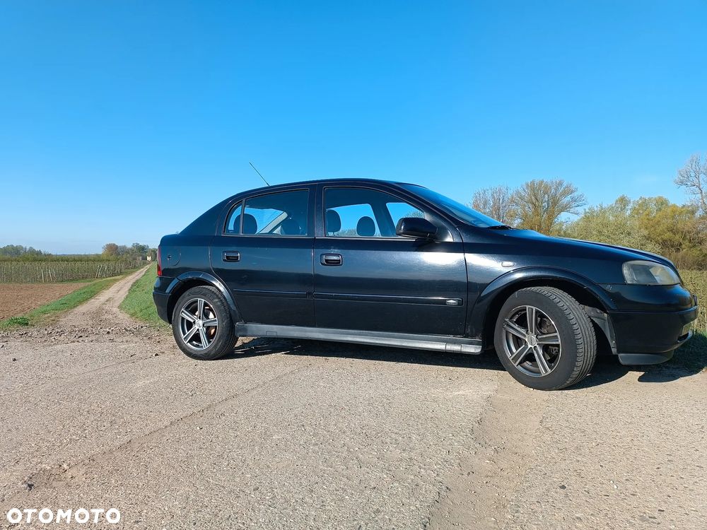 Opel Astra 1.7 DTI - 1