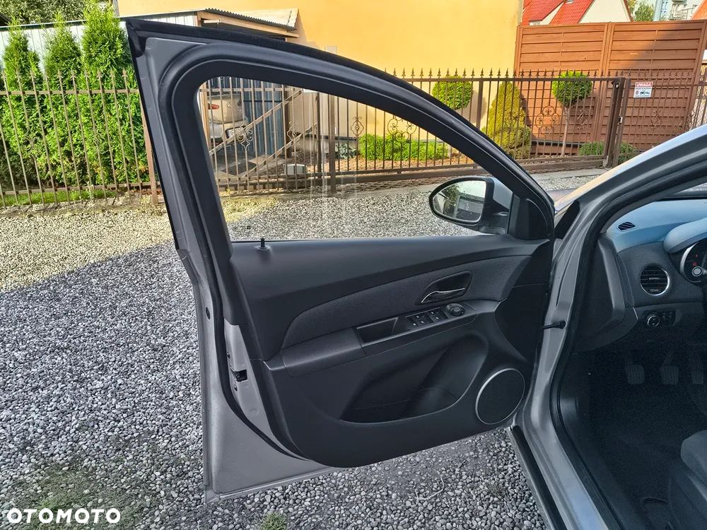 Chevrolet Cruze 1.6 LT - 15