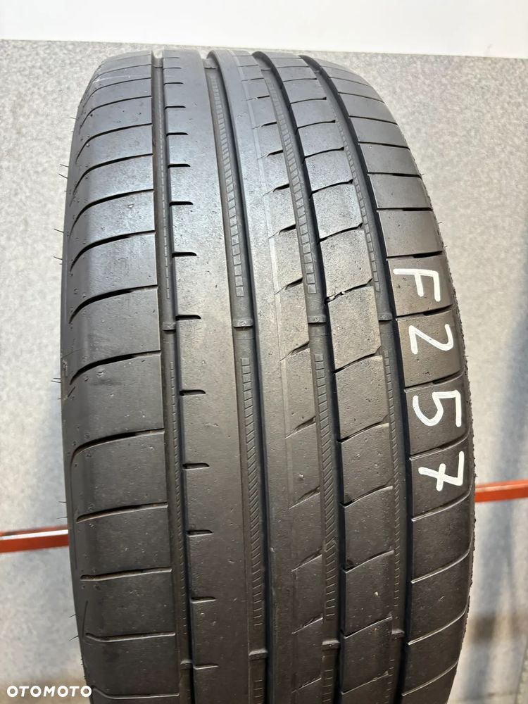 1 OPONA LETNIA GOODYEAR 235/45/20  100V - 2