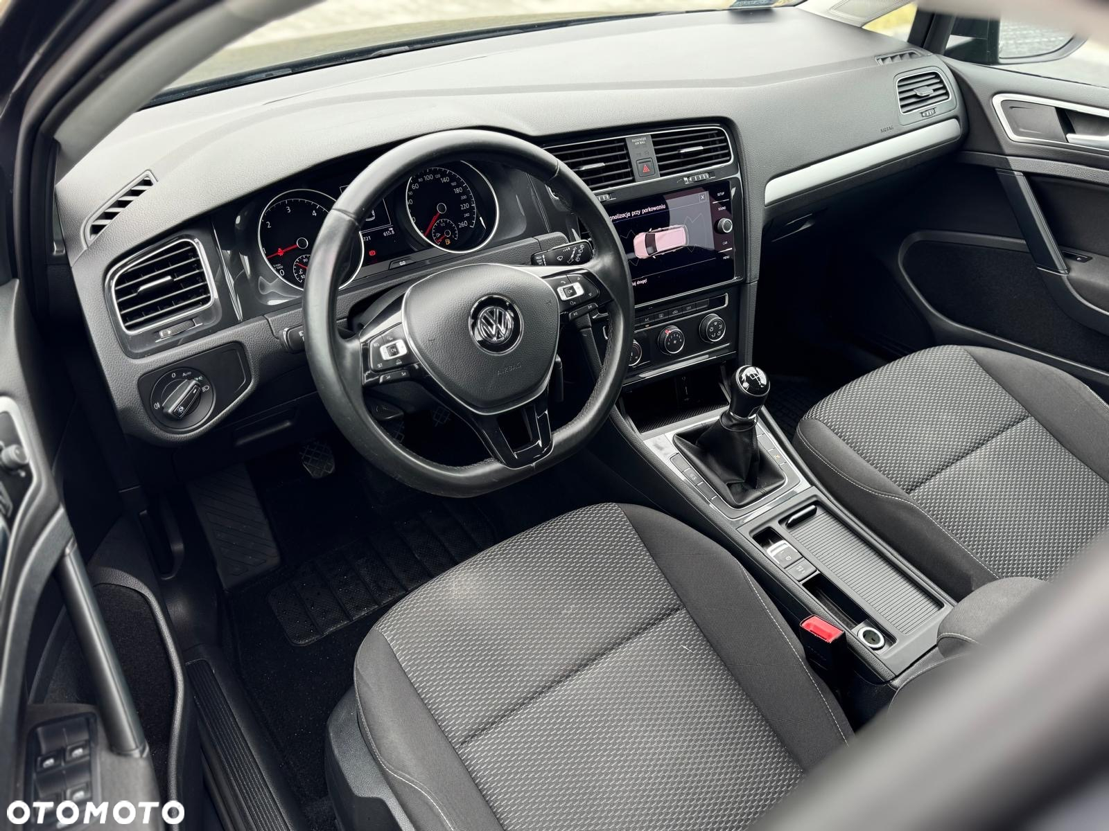 Volkswagen Golf VII 1.6 TDI BMT Trendline - 5