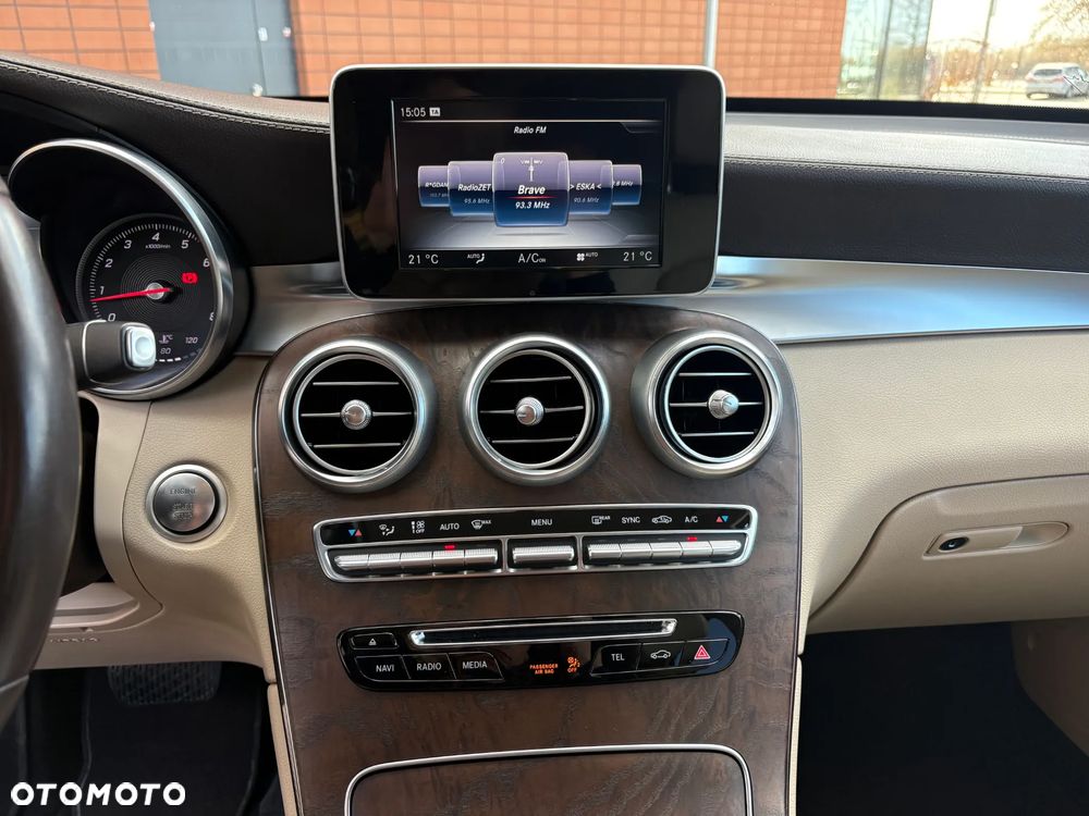 Mercedes-Benz GLC - 23