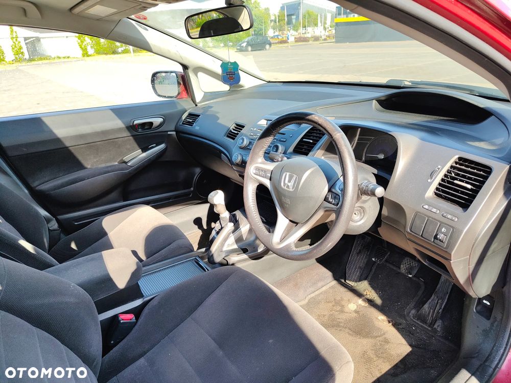 Honda Civic 1.8 Executive - 10