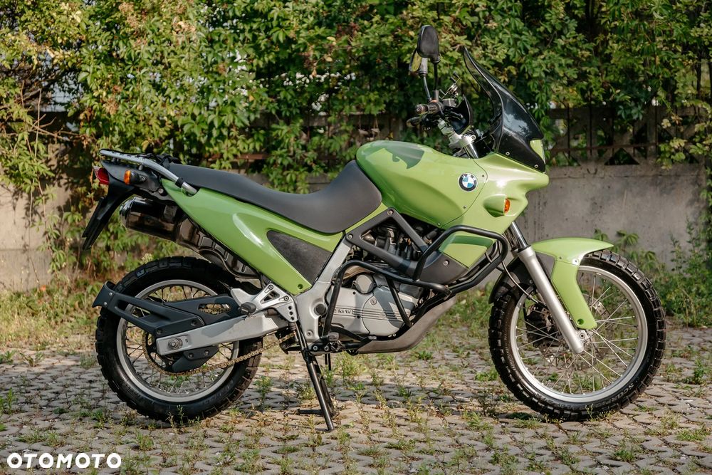 BMW F - 10