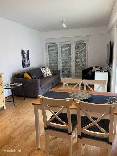 T1 - Cacilhas - Centro Almada - Grande imagem: 3/12