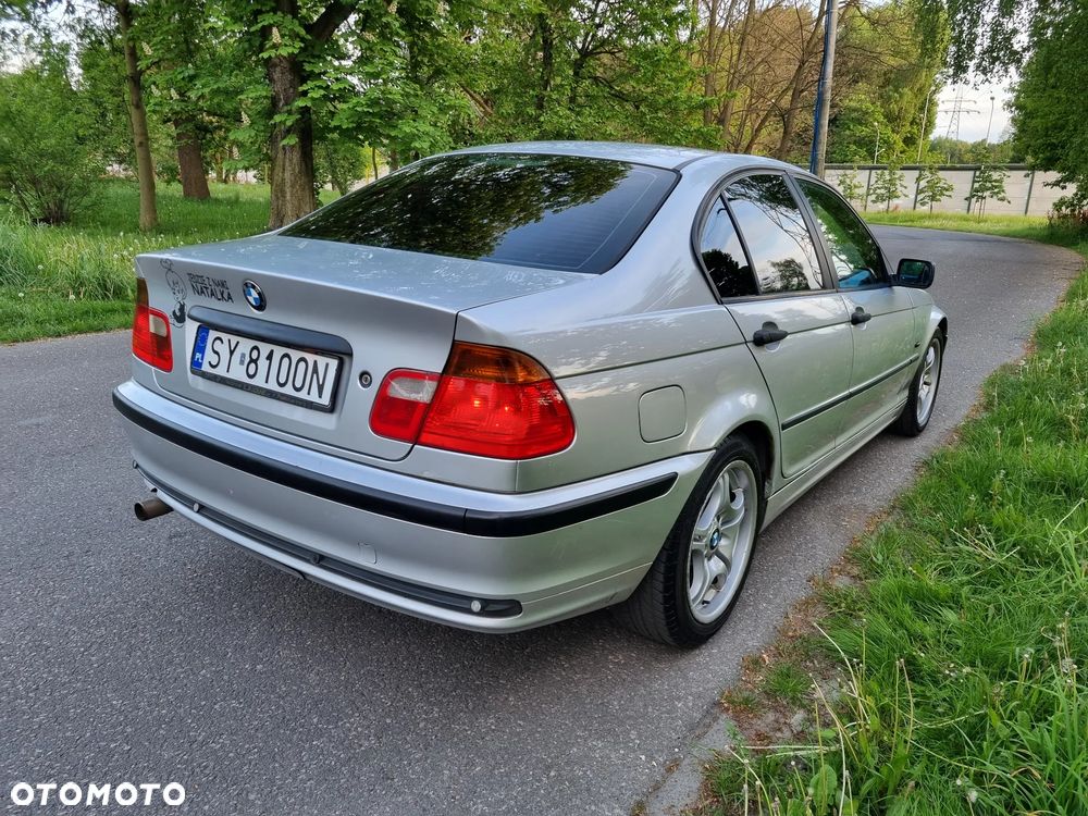 BMW Seria 3 316i - 4