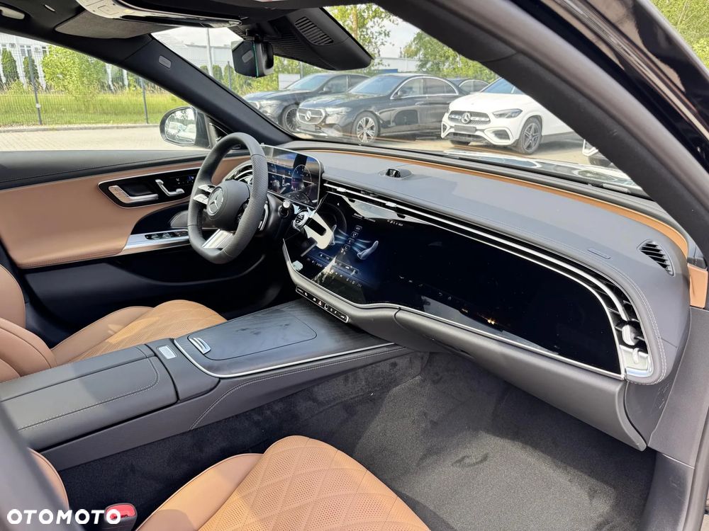 Mercedes-Benz Klasa E 220 d mHEV 4-Matic AMG 9G-Tronic - 17