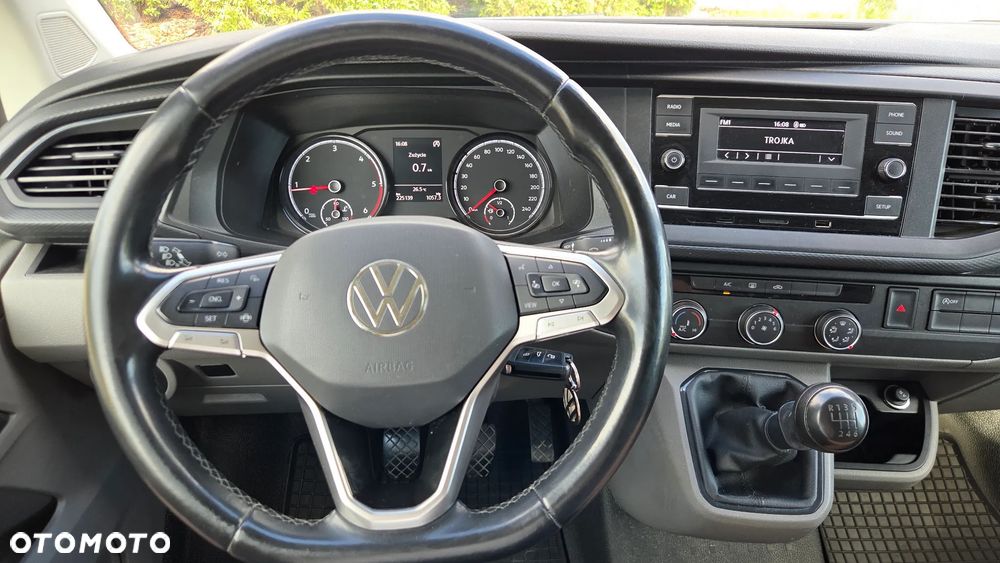 Volkswagen Transporter Kombi L2H1 - 11